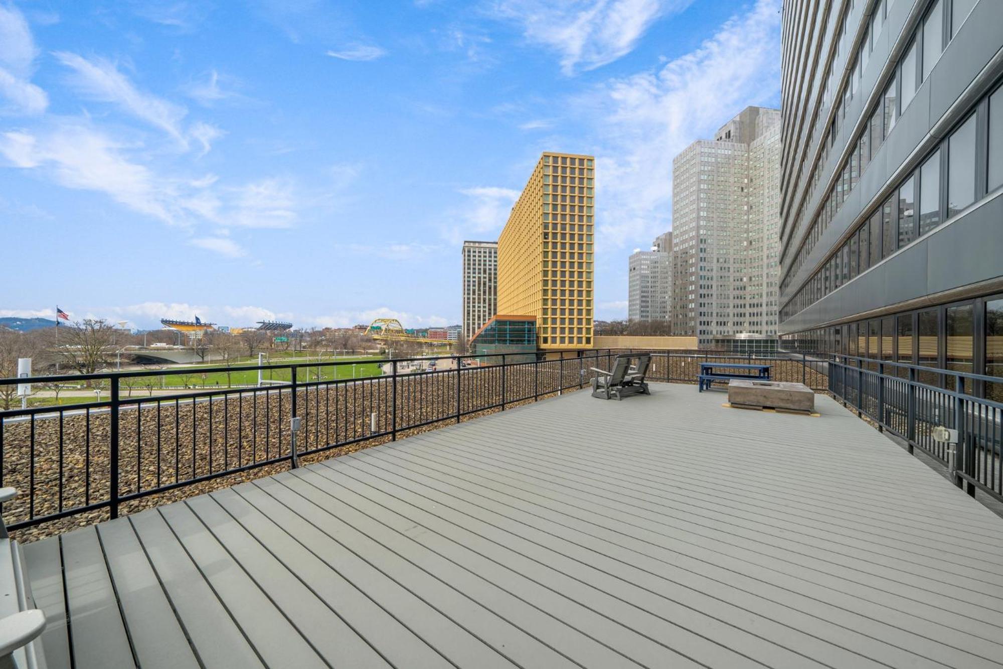 Luxe City Views Prime Location 24-7 Parking Gym Lounge Pittsburgh Eksteriør billede