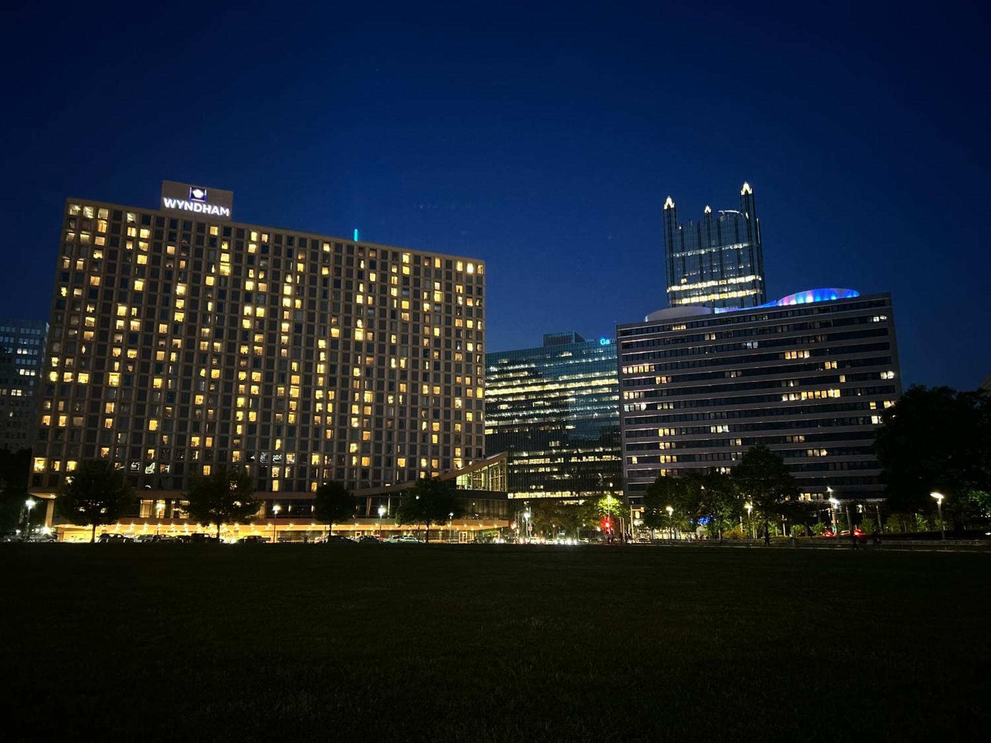 Luxe City Views Prime Location 24-7 Parking Gym Lounge Pittsburgh Eksteriør billede