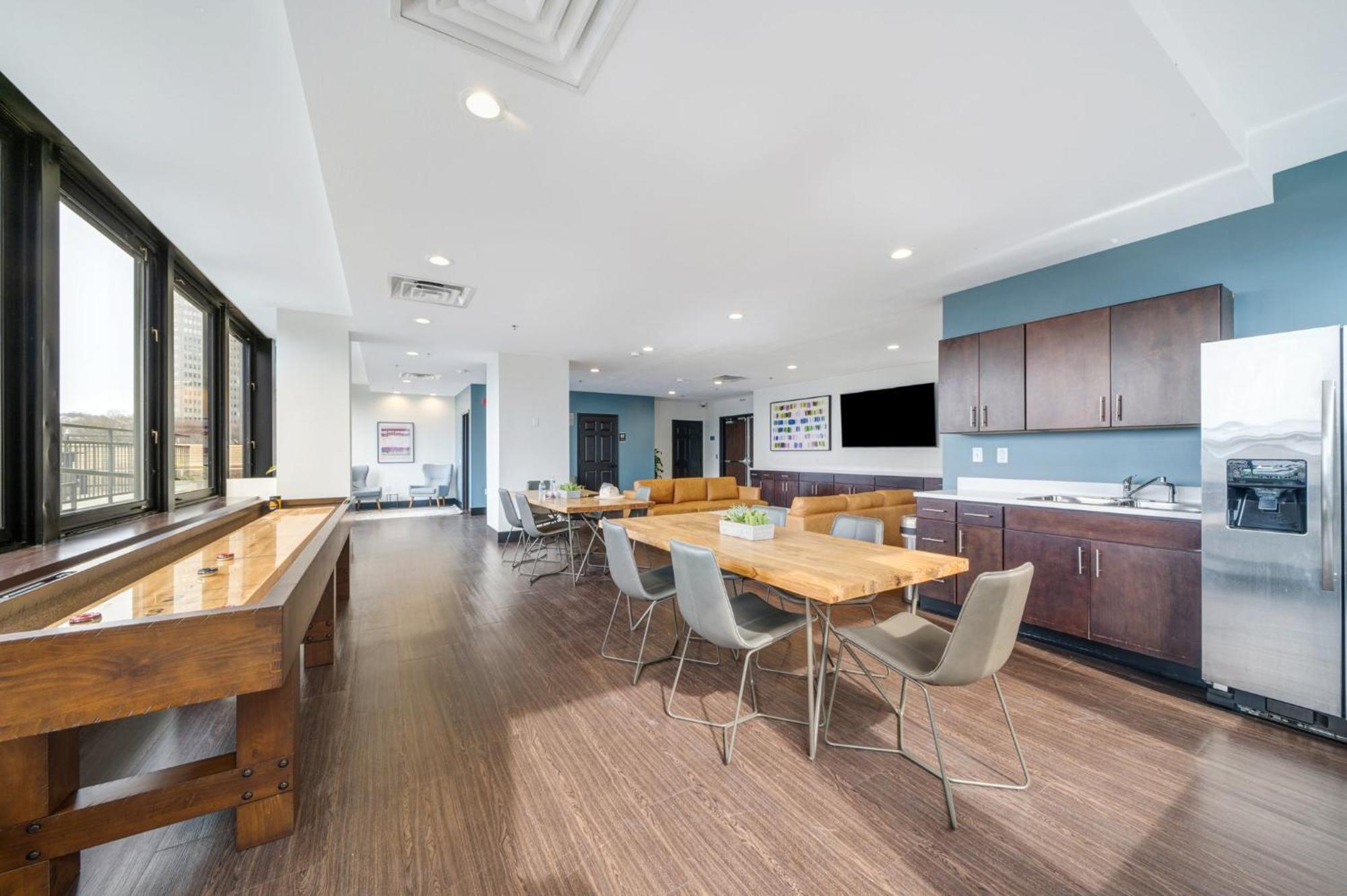 Luxe City Views Prime Location 24-7 Parking Gym Lounge Pittsburgh Eksteriør billede